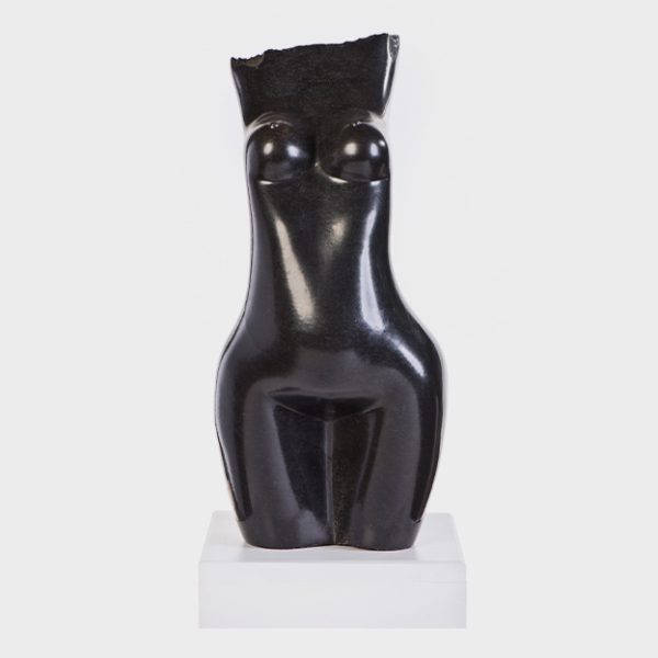 Frauentorso Skulptur aus schwarzem Springstone vom Bildhauer Clement Jairos