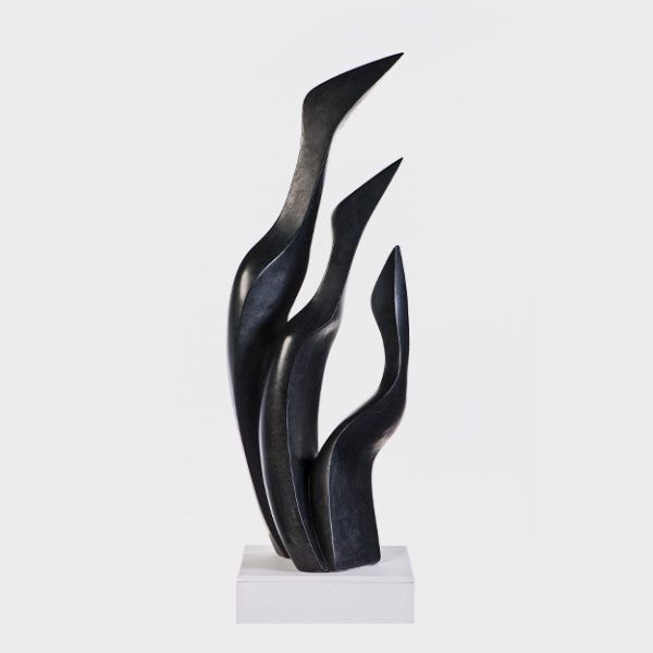Abstrakte Tierskulptur "Rainbirds" aus schwarzem Springstone vom Bildhauer Panashe Wadawareva
